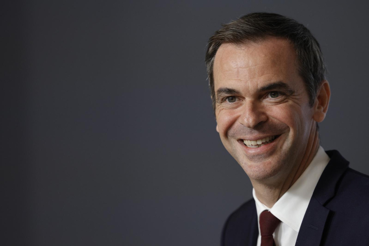 Olivier Véran, le 13 juillet 2023, à Paris ( AFP / Geoffroy VAN DER HASSELT )