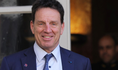 Geoffroy Roux de Bezieux, le 6 avril 2023, à Paris ( AFP / THOMAS SAMSON )