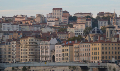 Les biens immobiliers de 60 m2 vendus 150 000 euros ou moins se font rares. Photo d'illustration.  (Ben Kerckx / Pixabay)