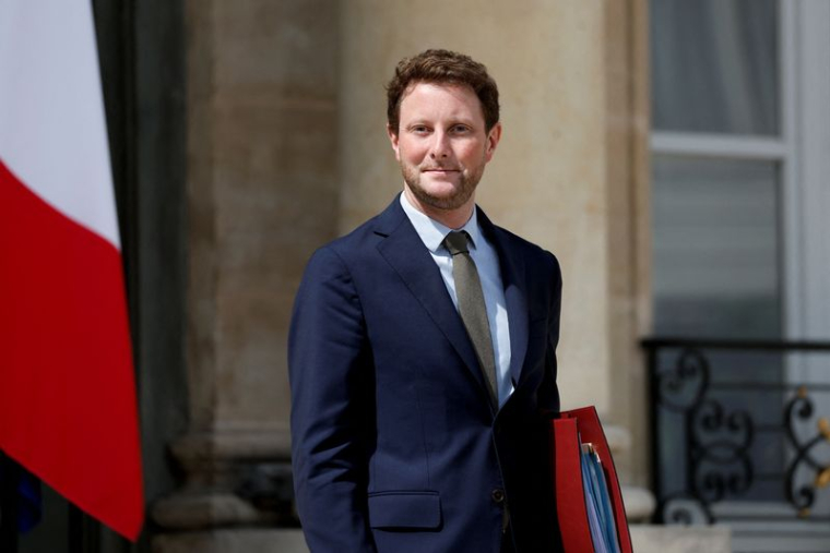 ÉNERGIE: LES ENTREPRISES QUI FONT DES PROFITS SUPPLÉMENTAIRES DOIVENT PARTICIPER À L'EFFORT COLLECTIF, DIT BEAUNE