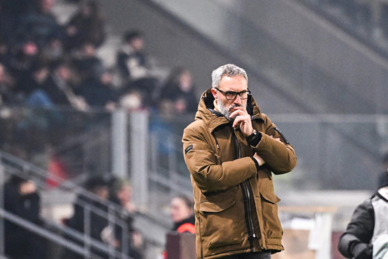 Benoît Tavenot refuse de garer le bus défensif