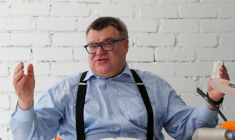 BIÉLORUSSIE: L'OPPOSANT VIKTOR BABARIKO CONDAMNÉ À 14 ANS DE PRISON