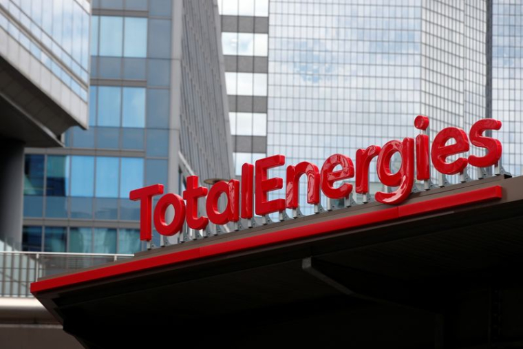 TOTALENERGIES PRÉVOIT 1,5 MILLIARD DE DOLLARS DE RACHATS D'ACTIONS AU QUATRIÈME TRIMESTRE