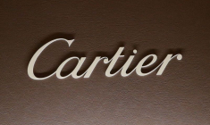 RICHEMONT PROFITE D'INFORMATIONS SUR UNE APPROCHE DE KERING