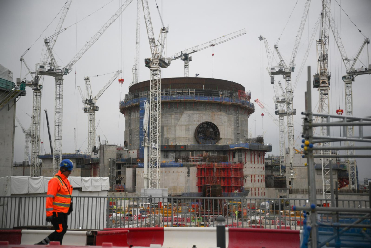 Le chantier d'Hinkley Point, au Royaume-Uni, a toutefois lui aussi connu plusieurs contretemps ( AFP / DANIEL LEAL )