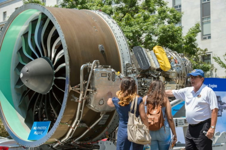 Le moteurs GTF de Pratt & Whitney exposé au Capitol Hille à Wasgington, le 19 juillet 2017 ( AFP / PAUL J. RICHARDS )