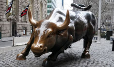 WALL STREET OUVRE EN HAUSSE