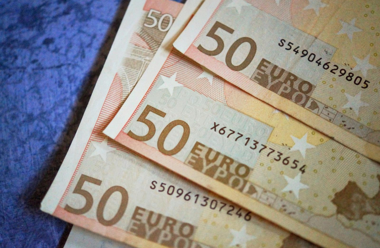 La Banque d'Espagne a assuré qu'aucun billet ne sera retiré de la circulation. (MIH83 / Pixabay)