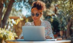 (Quelle protection de votre activité pro envisager pour une rentrée sereine et productive ? - Image générée à l'aide de l'IA)