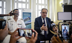 Le ministre des Outre-mer François-Noël Buffet à Fort-de-France, en Martinique, le 12 novembre 2024. ( AFP / JULIEN DE ROSA )