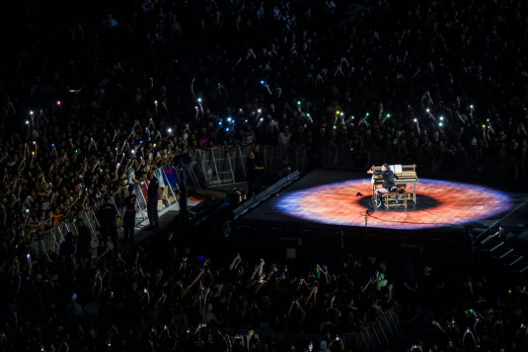 Lady Gaga lors de son méga-concert sur la plage de Copacabana, à Rio, le 3 mai 2025 ( AFP / Daniel RAMALHO )