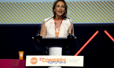 La secrétaire générale du syndicat Confédération française démocratique du travail (CFDT), Marylise Léon, prononce un discours lors de l'ouverture du 51e congrès de la confédération, Bordeaux, le 22 juin 2026 ( AFP / ROMAIN PERROCHEAU )