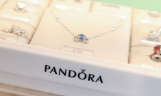 Pandora au Woodbury Common Premium Outlets à Central Valley, New York