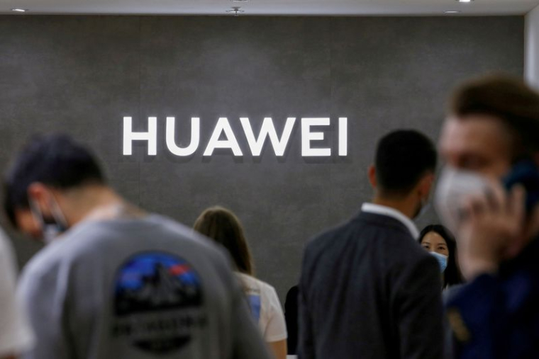 CINQ GROUPES CHINOIS, DONT HUAWEI, CONSIDÉRÉS COMME DES MENACES AUX USA
