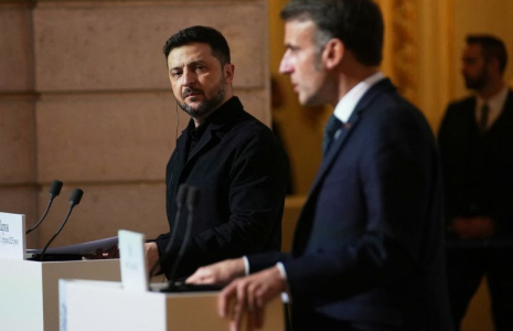 Le président ukrainien Zelenskiy rend visite à son homologue Macron à Paris