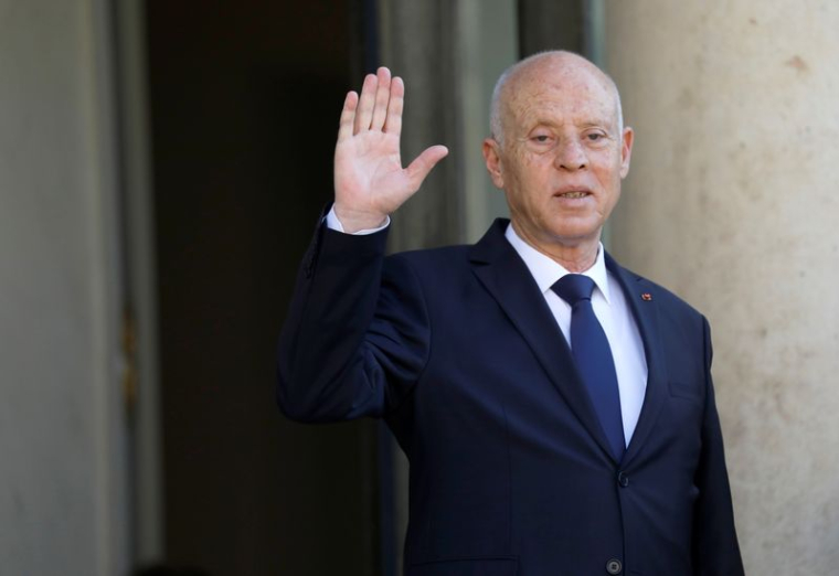 LE PRÉSIDENT TUNISIEN A DIT À MACRON QU'UN DIALOGUE NATIONAL S'OUVRIRAIT BIENTÔT