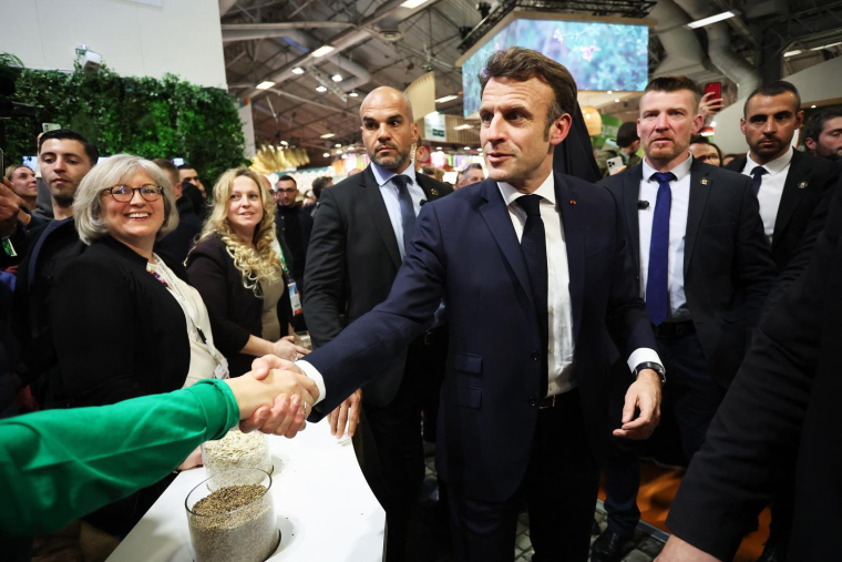 Emmanuel Macron au Salon de l'Agriculture à Paris le 25 février 2023. ( POOL / CHRISTOPHE PETIT TESSON )