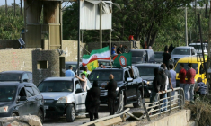 Des habitants déplacés du sud du Liban retournent chez eux après l'entrée en vigueur d'un cessez-le-feu, le 17 avril 2026 à Qasmiyeh ( AFP / ibrahim AMRO )