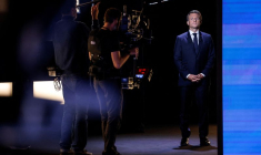 Macron a évoqué, sans confirmer, l'hypothèse de recourir à des référendums