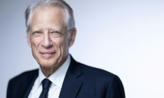 L'ancien Premier ministre Dominique de Villepin lors d'une séance photo à Paris le 4 avril 2025 ( AFP / JOEL SAGET )