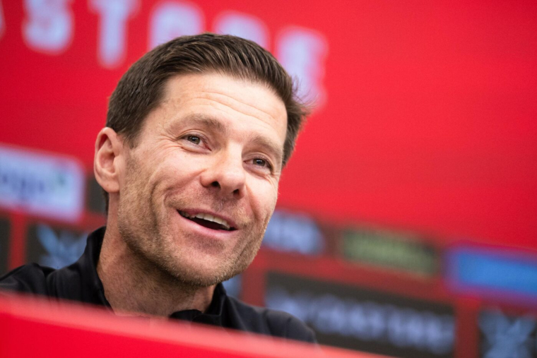 Xabi Alonso annonce son départ de Leverkusen