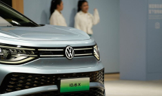 Une Volkswagen ID.6 X est présentée au salon Auto Shanghai