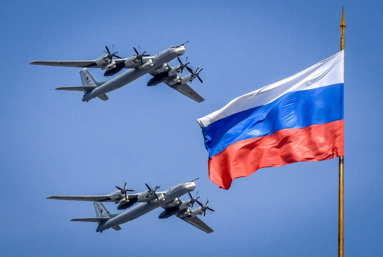 La production du Tu-95 a été arrêtée en 1992 (illustration) ( AFP / YURI KADOBNOV )