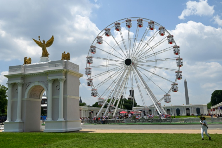 La "grande foire" organisée pour les 250 ans des Etats-Unis, à Washington, le 1er juillet 2026 ( AFP / Alex WROBLEWSKI )