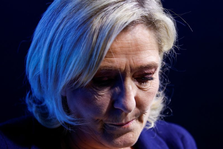 Rassemblement politique des leaders du RN Marine Le Pen et Jordan Bardella à Etrepagny
