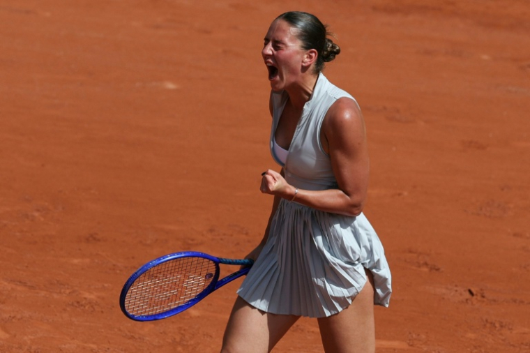 L'Ukrainienne Marta Kostyuk victorieuse de l'Espagnole d'origine russe Oksana Selekhmeteva pour son entrée à Roland-Garros, le 24 mai 2026  ( AFP / ALAIN JOCARD )