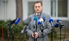 Le Premier ministre slovène Robert Golob le 22 mars 2026, à Ljubljana, en Slovénie ( AFP / Jure Makovec )