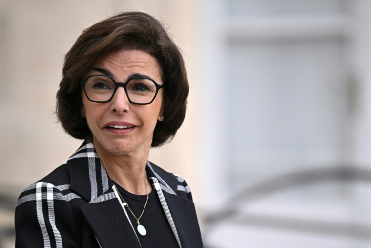 Rachida Dati, candidate LR à la mairie de Paris pour les élections municipales, à Paris le 14 octobre 2025 ( AFP / JULIEN DE ROSA )