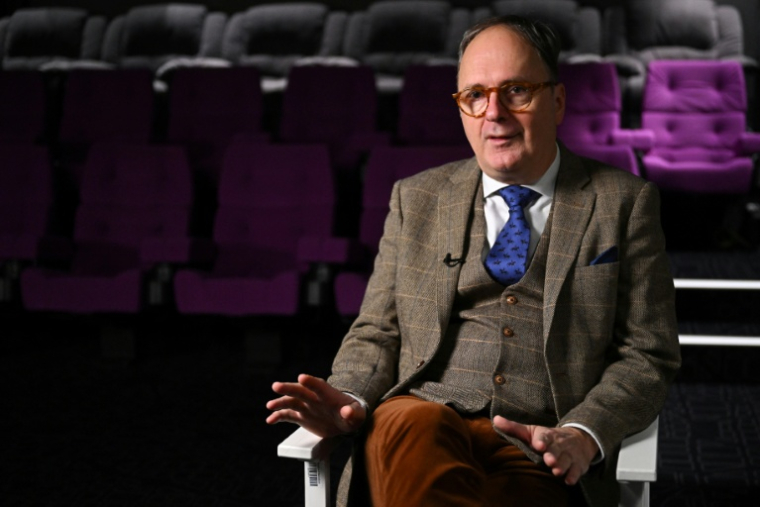 Le commissaire du gouvernement hongrois pour le développement de l'industrie cinématographique, Czaba Kael, lors d'une interview avec l'AFP, le 7 novembre 2025 à Budapest, en Hongrie ( AFP / Attila KISBENEDEK )