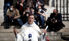 LE PAPE FRANÇOIS A ACCEPTÉ LA DÉMISSION DE L'ARCHEVÊQUE DE PARIS