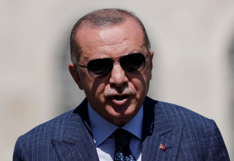 ERDOGAN APPELLE LES TURCS À CESSER BOYCOTTER LES PRODUITS FRANÇAIS