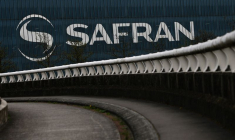 Le logo du groupe aéronautique français Safran est visible au siège de Safran Engineering Services à Blagnac