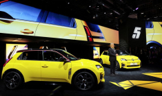 Luca de Meo, PDG du Groupe Renault, lors du Salon international de l'automobile de Genève