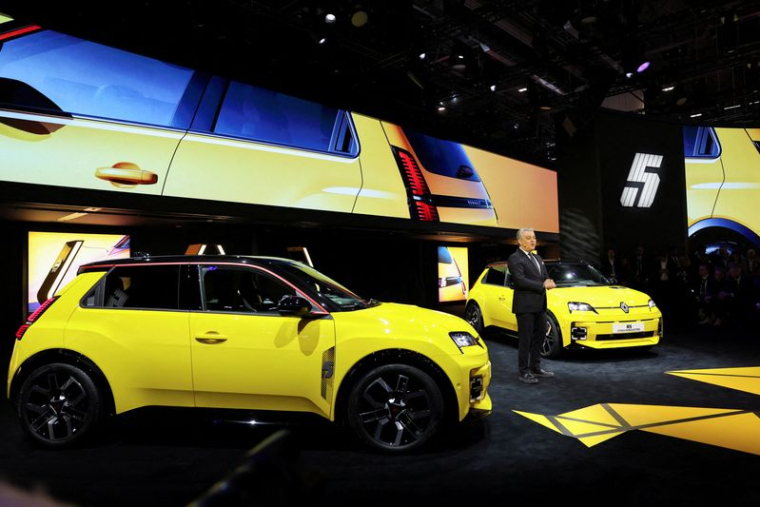 Luca de Meo, PDG du Groupe Renault, lors du Salon international de l'automobile de Genève