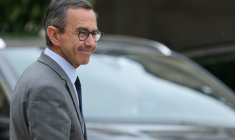 Le ministre de l'Intérieur Bruno Retailleau à la sortie du Conseil des ministres à l'Elysée, le 16 juillet 2025 à Paris ( AFP / Ludovic MARIN )