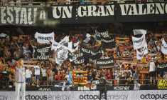 Le désespoir des supporters de Valence après la nouvelle claque contre le Barça