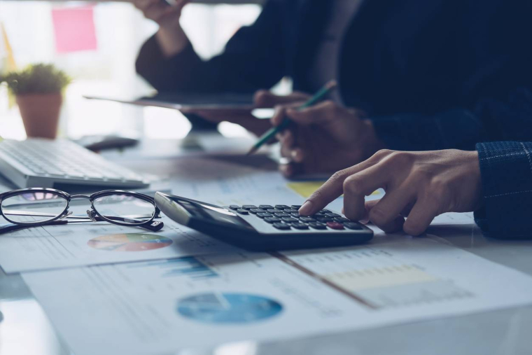 Investissement immobilier / réfléchir à son imposition-iStock-wichayada suwanachun.jpg