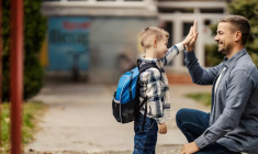 L’assurance scolaire couvre les dommages causés ou subis par l’enfant pendant le temps scolaire, avec au minimum la responsabilité civile et la garantie corporelle individuelle. (Crédit photo: © dusanpetkovic1 - stock.adobe.com)