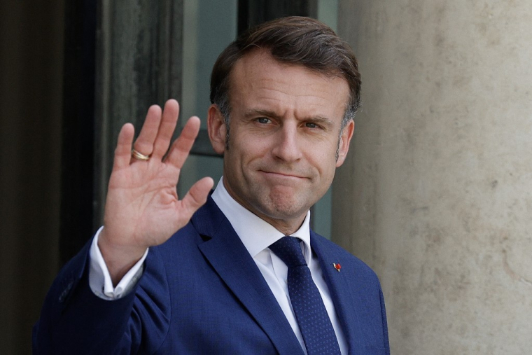Emmanuel Macron à Paris, le 12 juin 2025. ( AFP / GEOFFROY VAN DER HASSELT )