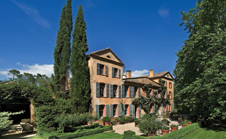 George et Amal Clooney sont les heureux propriétaires du domaine de Canadel. (Crédit photo : Laurent Isaure)