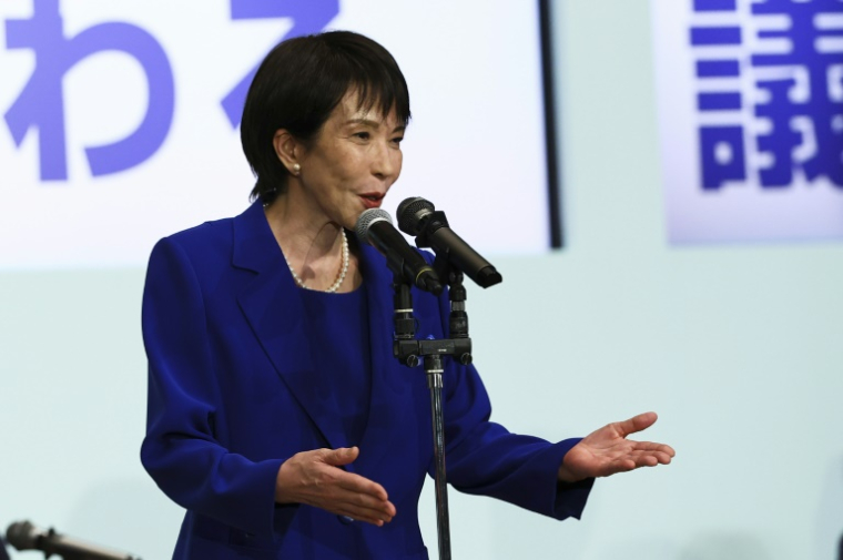 Sanae Takaichi, une nationaliste radicale, prend la parole après avoir été élue cheffe du Parti Libéral-Démocrate (PLD) au pouvoir, et avant de prendre probablement la tête du gouvernement japonais, à Tokyo, le 4 octobre 2025 ( POOL / Kim Kyung-Hoon )
