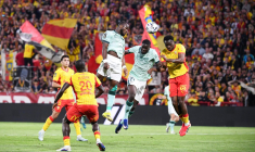 Mezian Mesloub propulse Lens en C1 et Nantes en Ligue 2