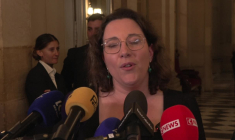 Budget de la Sécu: le groupe écologiste s'abstiendra annonce Châtelain