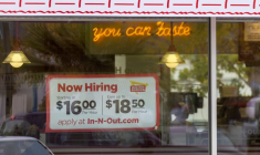 USA: LES CRÉATIONS D'EMPLOIS SUPÉRIEURES AUX ATTENTES EN JUIN