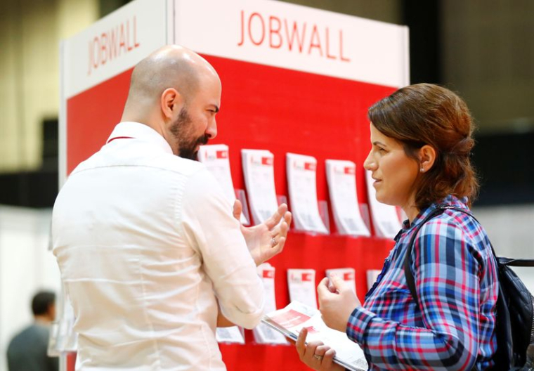 RECUL DU CHÔMAGE DANS LA ZONE EURO À 7,4% EN SEPTEMBRE, COMME PRÉVU
