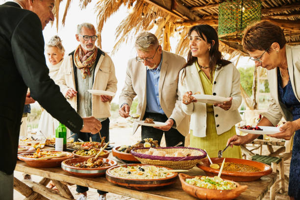 Les buffets gastronomiques à volonté offrent un rapport qualité/prix imbattable. ( crédit photo : Getty Images )